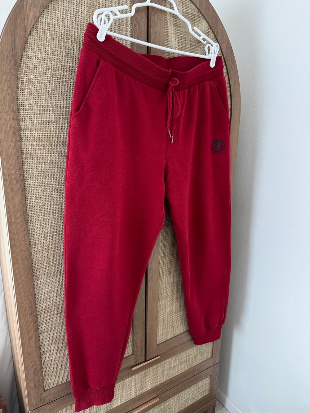True Religion Men’s Fleece Jogger Sweatpants, Size XL Dark Red Burgundy